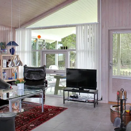 Nyaraló Annick - 300m From The Sea In Nw Jutland By Interhome *