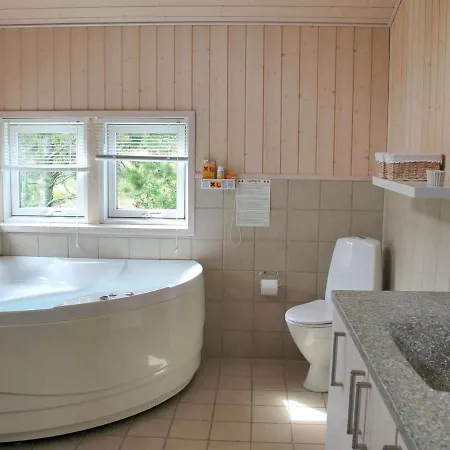 Nyaraló Annick - 300m From The Sea In Nw Jutland By Interhome *